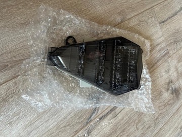 Tylna lampa LED, przyciemniona, Yamaha R6 06-07