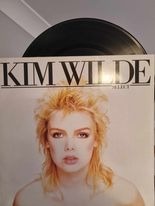 Select Kim Wilde