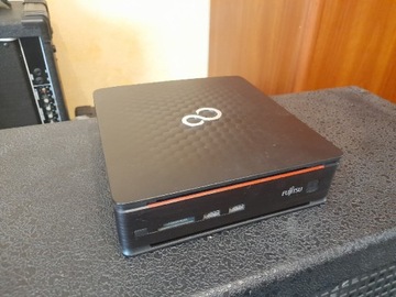 Komputer Fujitsu Esprimo Q910