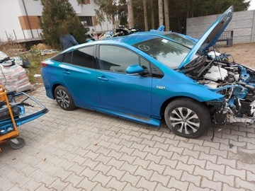 Części Toyota Prius Prime plug IV poduszka silnika