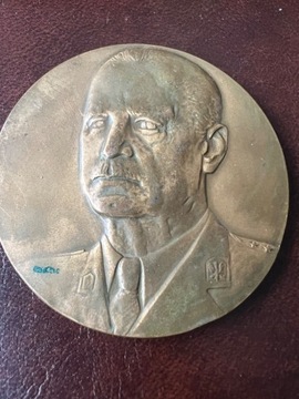 Stary medal Eugeniusz Sikorski