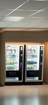 Automat vendingowy snackowy + terminal PeP