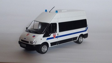 Ford Transit Ambulans w skali 1:43 (61)