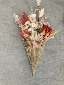 Suszone kwiaty w parasolce, dekoracja,susz, suszki