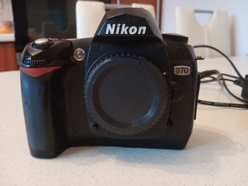 Aparat Nikon D70 + 2 baterie + ładowarka