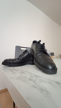 włoskie skórzane buty IGI&CO