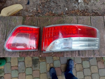 Lampa tył Toyota Avensis T27 Kombi 