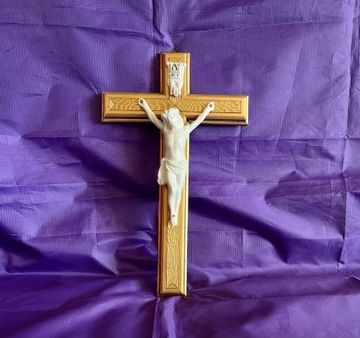 Krzyżyk Duży Pięknie wykonany z Drewna
