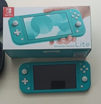 Nintendo switch lite + 2 gry i etui Luigi mansion3