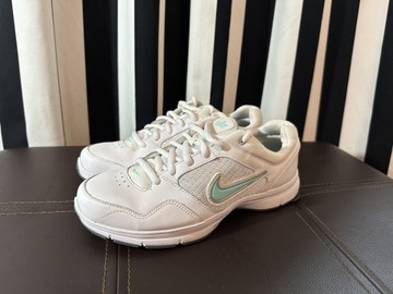 BUTY DAMSKIE NIKE R. 37,5