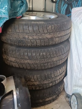 Opony z felgami 155/80 R13