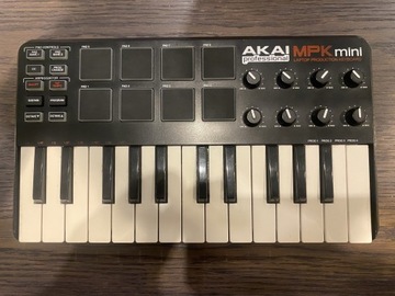 Akai mpk mini zadbana