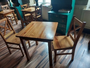 Stół drewniany + 2 krzesła