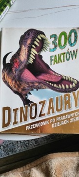 Dinozaury 300 faktów przewodnik 