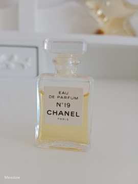 Chanel no.19 perfum miniaturka 