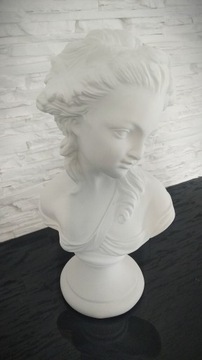 Rzeźba figurka