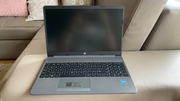 Laptop HP 250 G8 16 GB 512 SSD