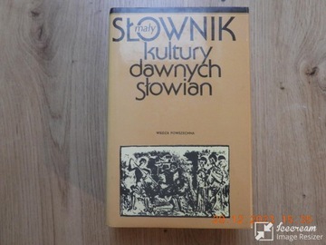 Słownik kultury dawnych Słowian. Lech Leciejewicz