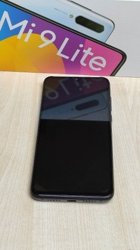 Smartfon Xiaomi Mi 9 Lite 6 GB / 64 GB szary