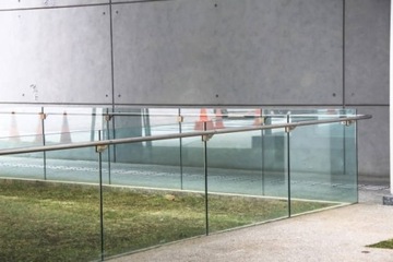 Balustrady szklane