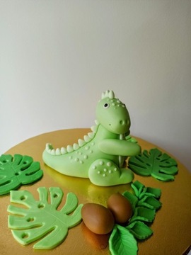 Figurka na tort dinozaur z masy cukrowej