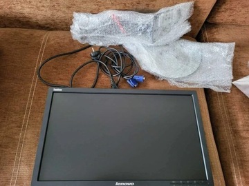 Monitor LED Lenovo LT2223p 21,5 - Klasa A