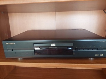 Odtwarzacz DVD  PIONEER  DV-343  uszkodzony