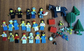 Zestaw LEGO figurki z akcesoriami z lat 90tych 