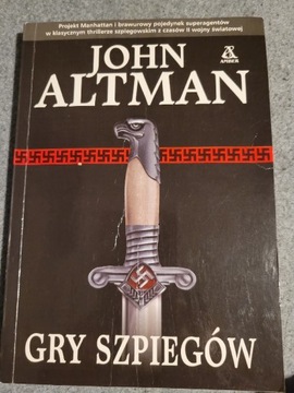 Gry szpiegów John Altman
