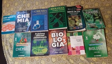 Książki do matury z biologii i chemii 