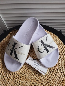 Calvin Klein Jeans Klapki Slide Monogram Co white