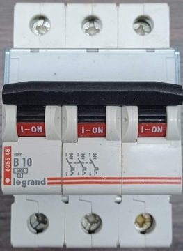 Legrand wyłącznik nadprądowy 605548 3P B10A S303