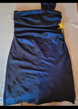 Granatowa sukienka 