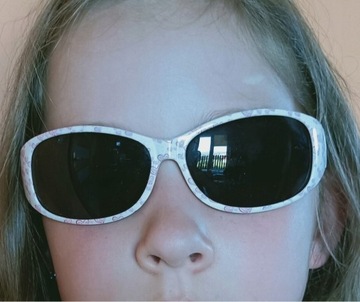 Ciemne okulary dla dziewczynki, przeciwsłoneczne 