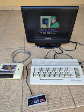 Commodore C64 komplet z grami tapecart gwarancja.