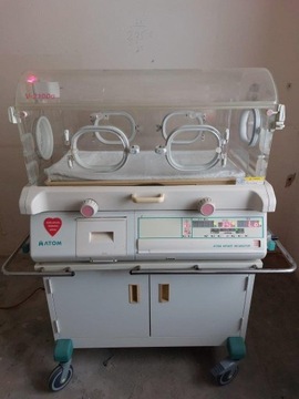 ATOM V-2100G1 Infant Incubator ( inkubator)