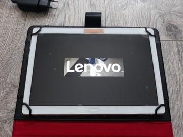Tablet Lenovo P10 + etui z klawiaturą