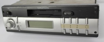  RADIO GRUNDIG 1301     GRAJĄCY -- ISO Z FIATA