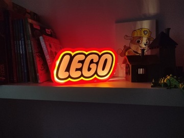 Lampka LEGO stojąca na baterie 