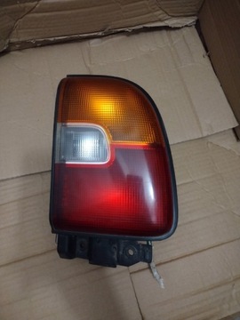 Lampa prawa tył Toyota RAV4 94-00