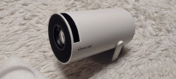 Magcubic HY300 projektor rzutnik wifi bluetooth