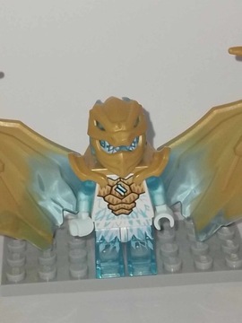 LEGO Ninjago Golden Dragon Zane njo770