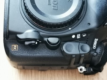 Nikon D800 60k + grip Pixel