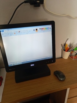 Komputer z ekranem dotykowym