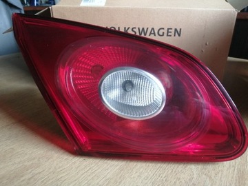 VW PASSAT 08-11 3C8945093D LAMPA W KLAPĘ TYŁ LEWA 