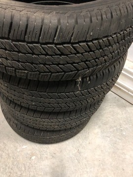 opona  285/70R17