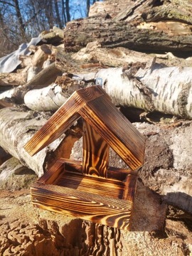 Karmnik dla ptaków drewniany