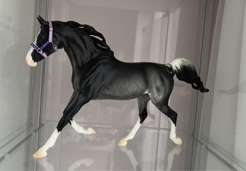 Model Breyer Traditional Kaalee