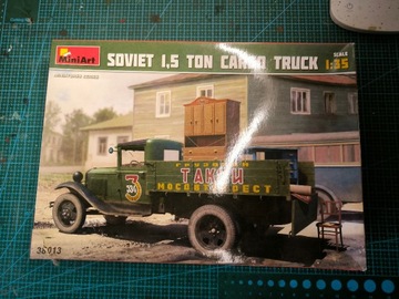 Soviet 1.5 t cargo truck 1/35 Miniart