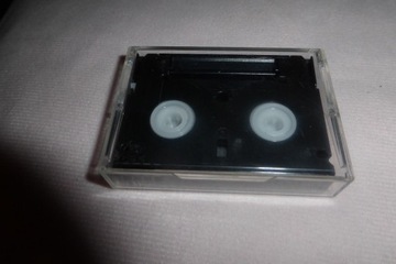 mini kasetka analogowa, ładowarka, akumulatorek